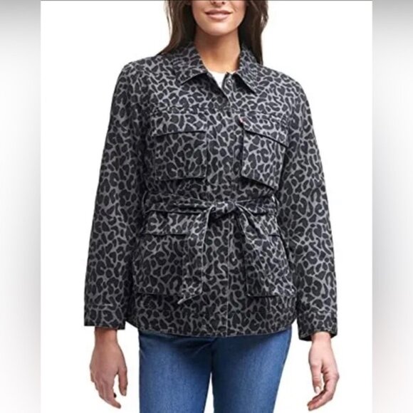 NWT Levi’s Hidden Full Zip & Snap Denim Jacket 4 Snap Pockets Tie Belt SMALL - Picture 3 of 16